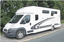 horsebox hire with living
