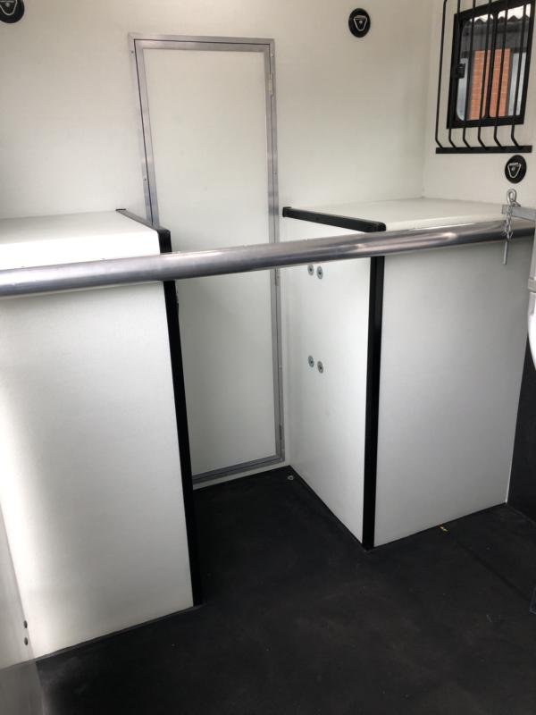 EquiTrek Equi Trek Equinox Barlow Trailers